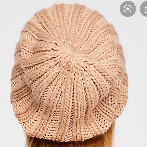 Free People - Rory Rib Beanie in Rose - Picture 6 of 7